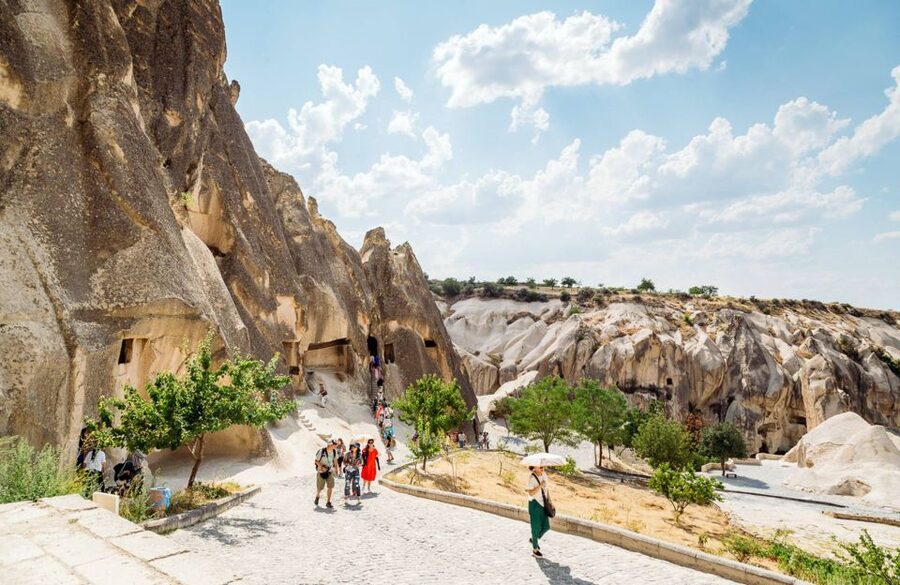 Cappadocia: Small Group Guided Full-Day Red Tour with Lunch - Key points to know before booking