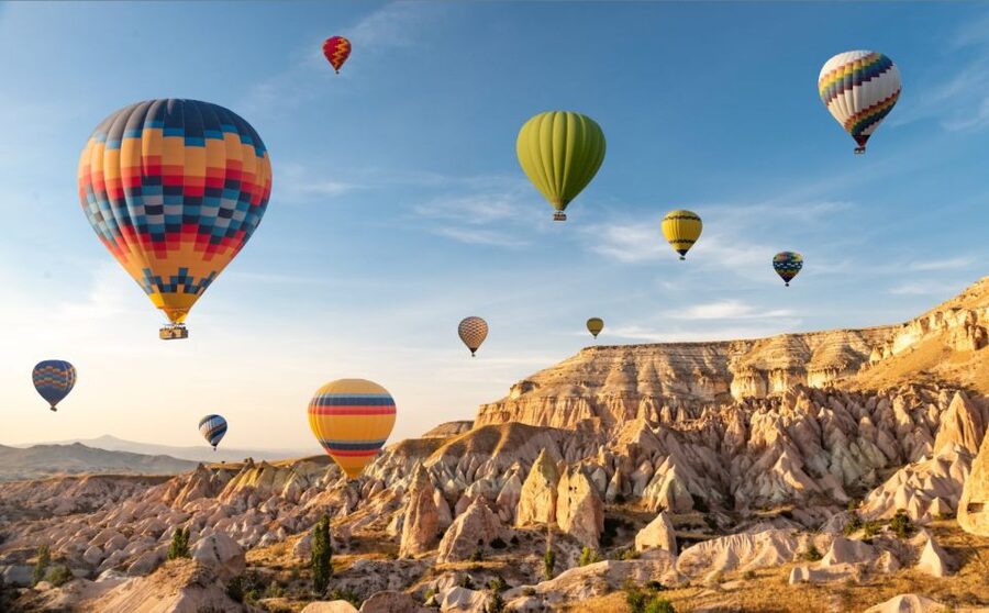 Cappadocia: Sunrise Balloon Watching Tour with Photographer - Love Valley and the main photo session