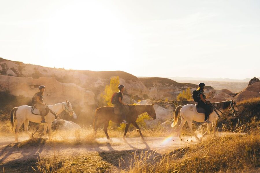 Cappadocia: Sunset or Daytime Horse Riding Tour - What the photo package really adds
