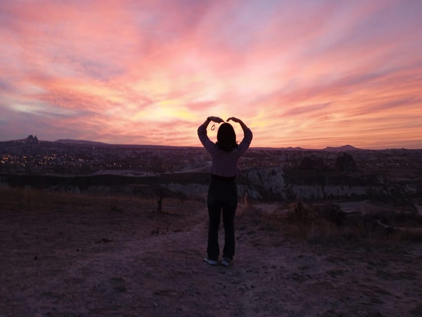 Cappadocia: Sunset Rose Valley Hiking Tour - What the $10 price really gives you