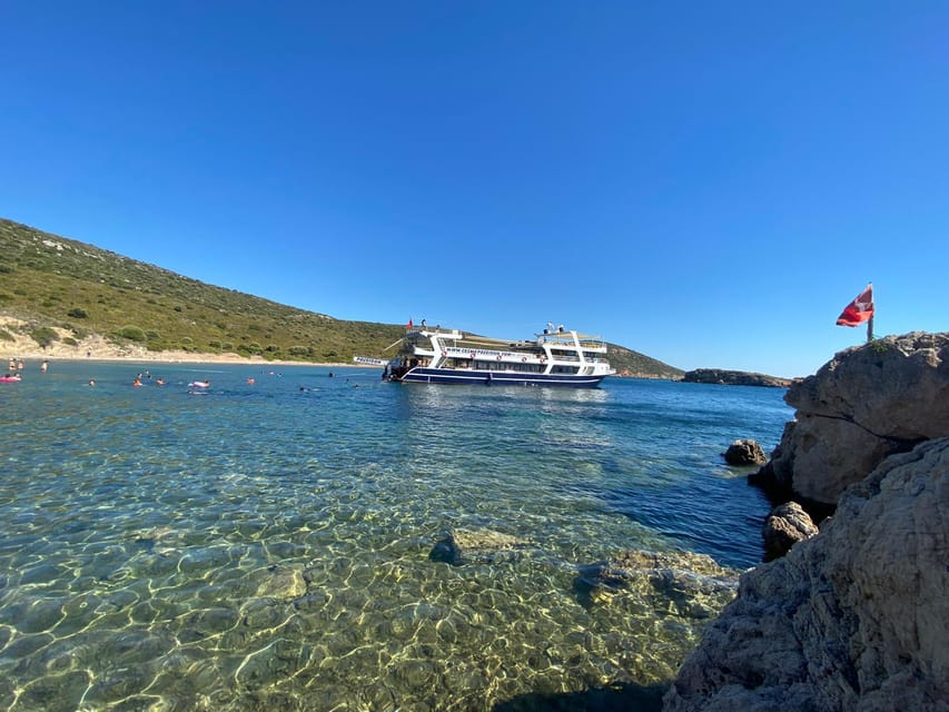 Cesme: Islands and Bays Boat Trip with BBQ Lunch - Finding your best spot on the four decks