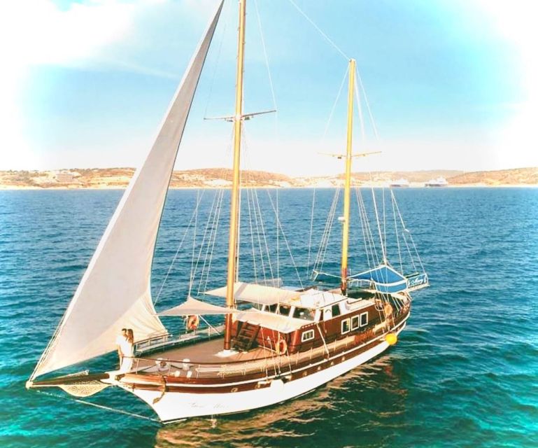 Cesme: Small Group Boat Tour with Open Buffet Lunch - Swimming stops in clear Aegean water