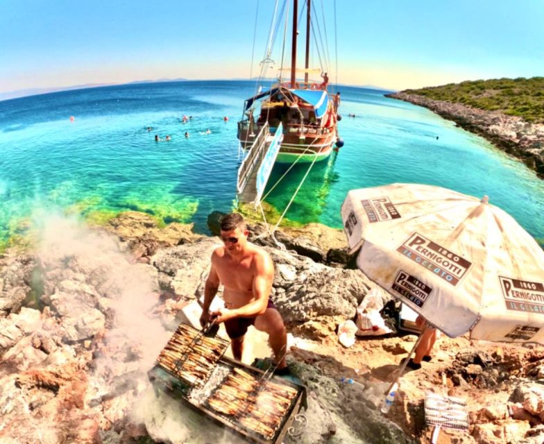 Cesme: Small Group Boat Tour with Open Buffet Lunch - Who will enjoy this boat trip most?