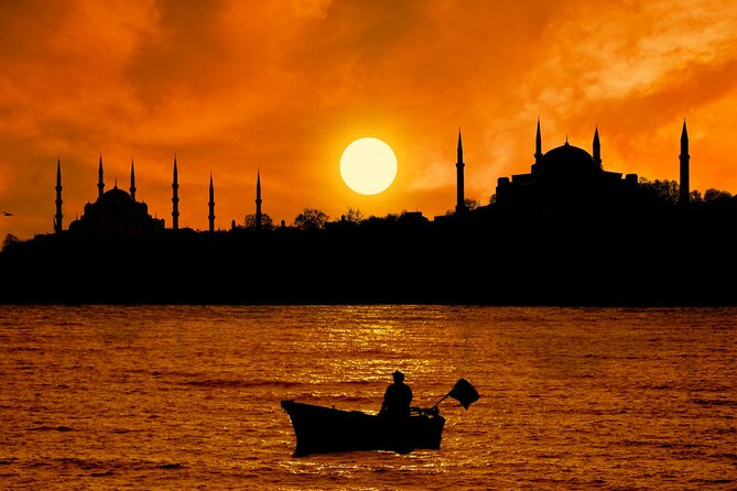Circle Istanbul (Extraordinary Istanbul) - Istiklal Street closes the loop with dinner