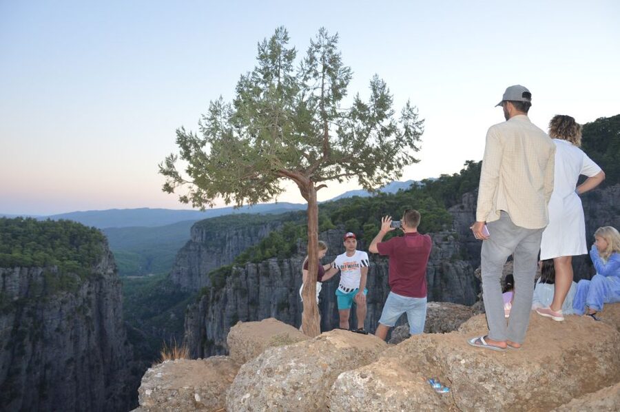 City of Side: Adler Canyon & Selge Guided Tour with Transfer - Leaving Side for the Taurus Mountains