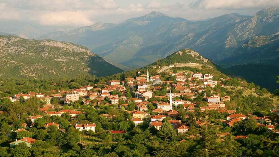 City of Side: Altinbesik Cave and Ormana Village - Entering Altınbeşik, the Gold Cradle Cave