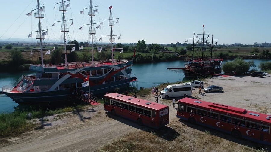 City of Side: Boat Tour on the Manavgat River w/ Bazaar Trip - Shopping at Manavgat Grand Bazaar