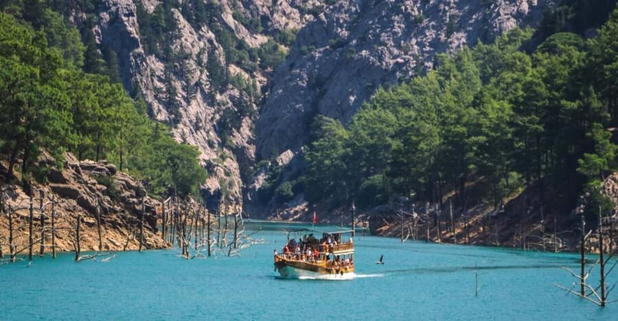 City of Side: Cabrio Bus & Green Lake Boat Tour with Lunch - Green Lake gives the day its purpose