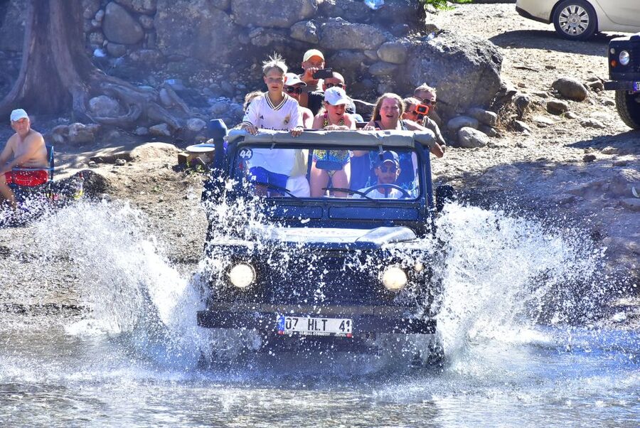 City of Side: Köprülü Canyon Rafting Tour with Lunch - Ten rapids and 14 kilometers on the river