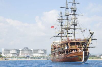 Manavgat River Boat Lunch Cruise & Bazaar Tour