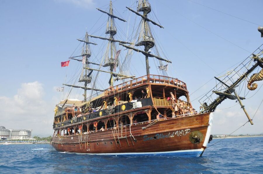 City of Side: Side & Caretta Bay Boat Trip w/ Lunch & Drinks - Lunch on board and the drinks question