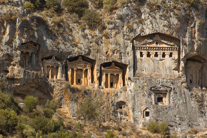 Dalyan Mud Baths and Turtle Beach Day Tour From Fethiye - The Dalyan mud bath and sulphur smell