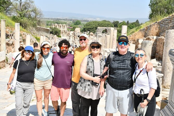 Ephesus Cruiser Private or Small Group Tour, TICKET and LUNCH Opt - Meeting your guide at Ege Ports