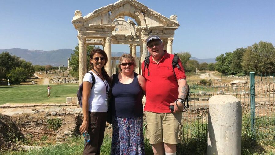 Ephesus: Mary's House with Lunch Tour FROM KUSADASI HOTELS - Marys House adds a quiet religious stop