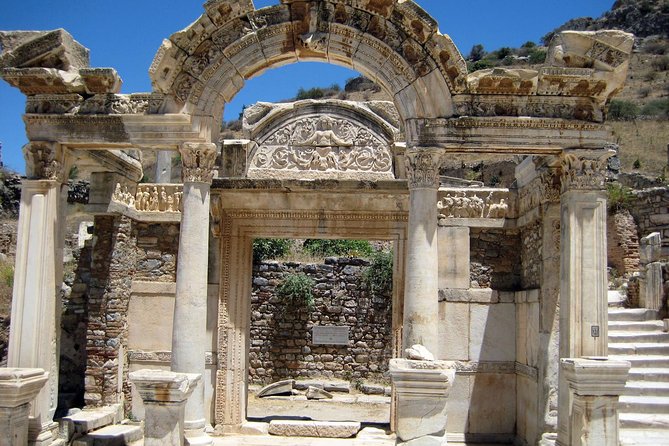 Ephesus Tour From Izmir - Ceramic, carpet, oil, and Turkish delight stops