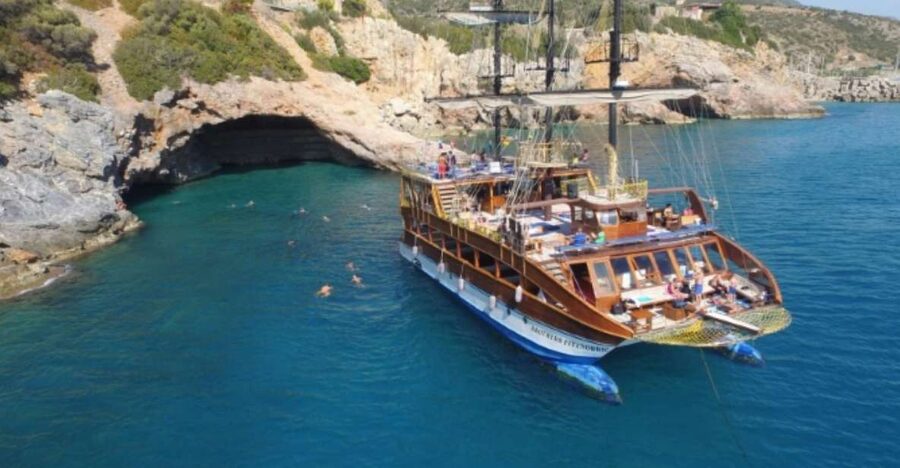 Explore Alanya's Beauty Catamaran Boat Tour - What the $14 Alanya catamaran tour really offers