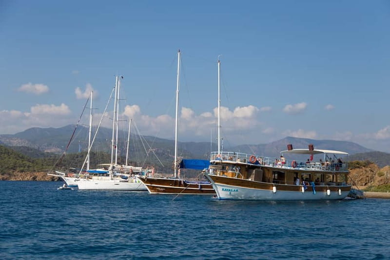 Fethiye: Island Sailing Trip with Lunch and Hotel Pickup - Göcek Island brings the barbecue lunch