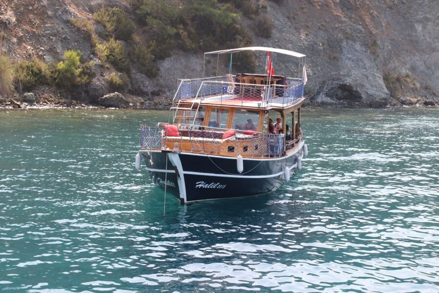 Fethiye: Island Sailing Trip with Lunch and Hotel Pickup - Sailing time, shade, and the boat setup