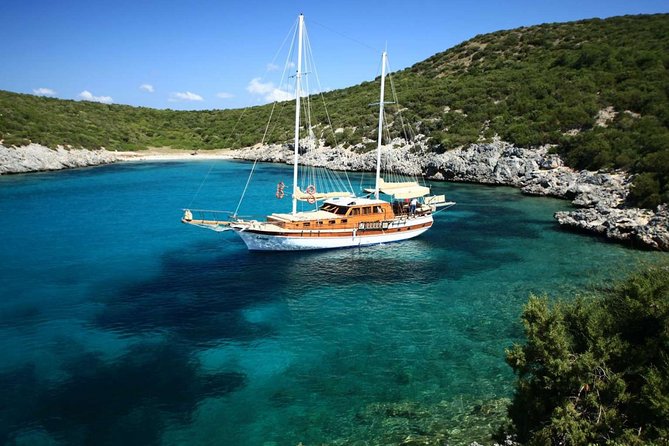 Fethiye Islands Sailing Cruise with Lunch - Lunch onboard, with drinks charged separately