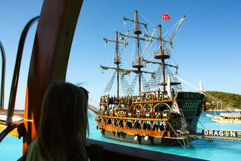 Fethiye: Ölüdeniz Pirate Boat with Swim Stops incl. Lunch - A full day along the Ölüdeniz coast