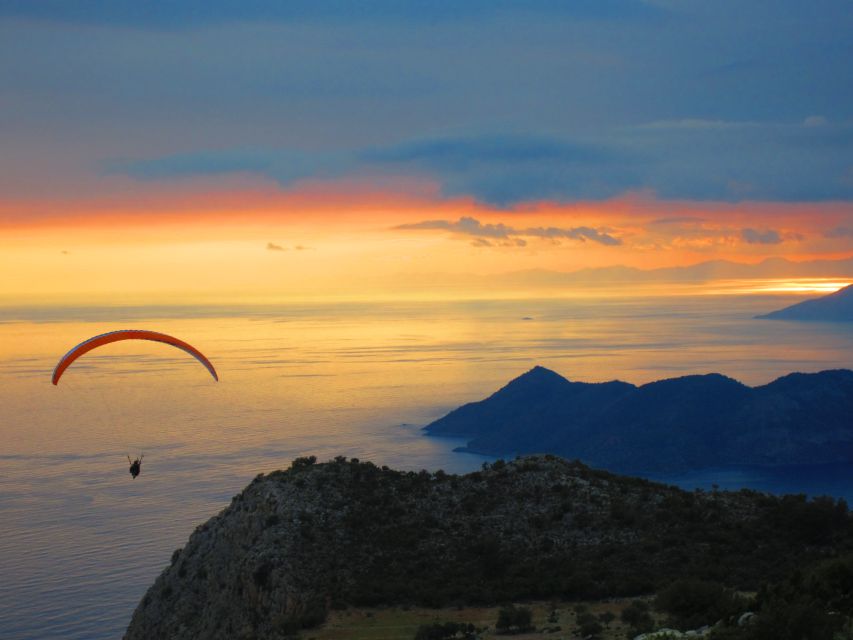 Fethiye: Tandem Paragliding Experience w/Hotel Pickup - From Fethiye to the Babadag launch site