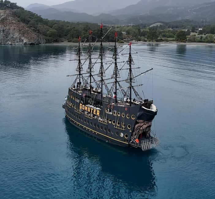 From Antalya/Kemer: All-Inclusive Party Boat with Lunch - The foam party is the day’s big finale