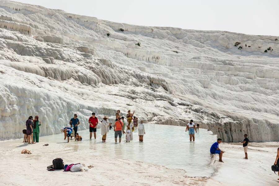 From Antalya/Kemer: Pamukkale and Hierapolis Tour with Lunch - The early pickup and the road to Denizli