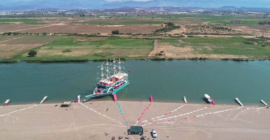 From city of Side: Half Day Boat Tour with Lunch - From the Manavgat River to the open coast