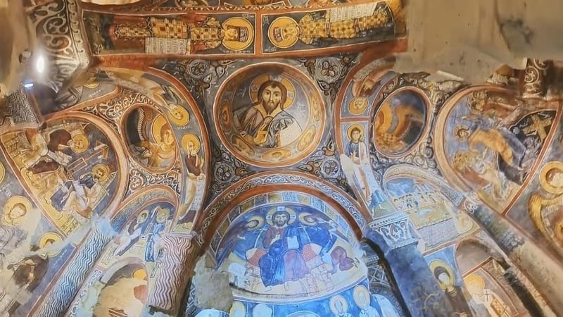 From Göreme: Cappadocia Red and Green Highlights Tour - Uchisar Castle viewpoint: a strong final panorama