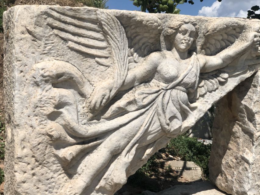 From Istanbul: 2 Days Private Pamukkale and Ephesus Tour - Lunch and the practical side of day one