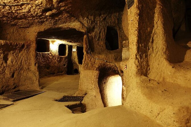 From Istanbul: 3-Day Cappadocia Highlights Tour by Plane - What the guide and vehicle can change