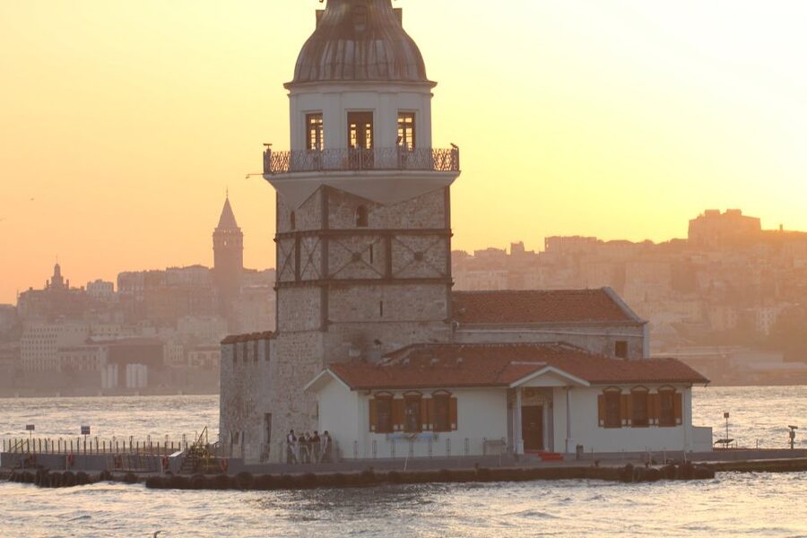 From Istanbul Airport: Layover City Tour with Options - Why a layover in Istanbul can work