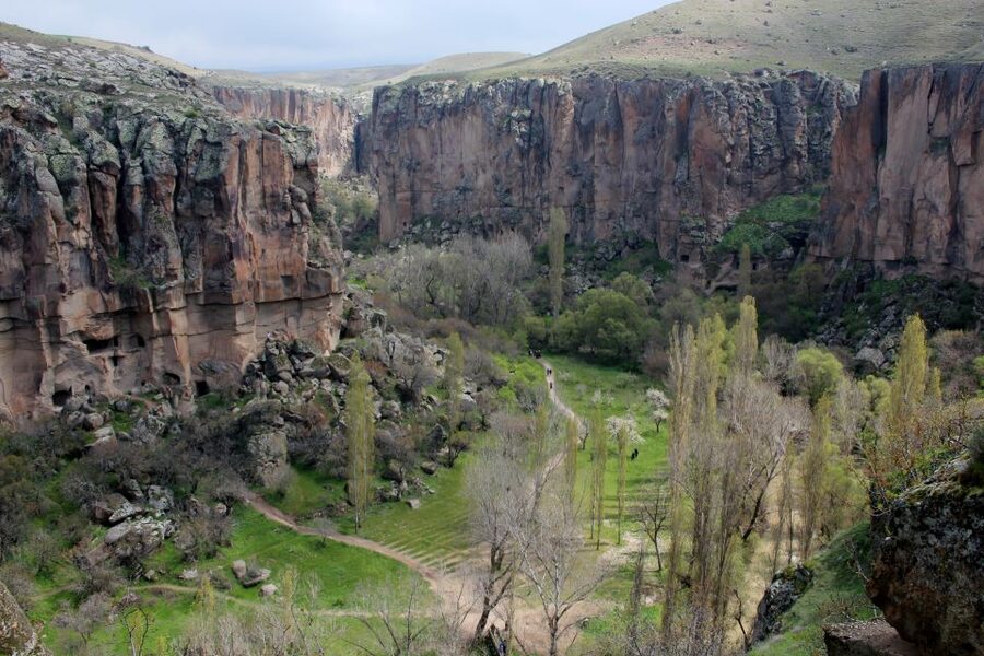 From Istanbul: Cappadocia Highlights 2-Day Tour with Balloon - Derinkuyu takes you below the surface