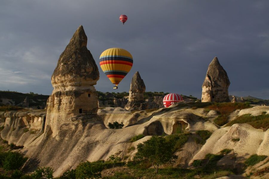 From Istanbul: Cappadocia Highlights 2-Day Tour with Balloon - Day one begins before sunrise in Istanbul