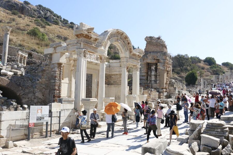 From Istanbul: Ephesus & Şirince Day Trip w/ Wine Tasting - The morning transfer from Istanbul to Izmir
