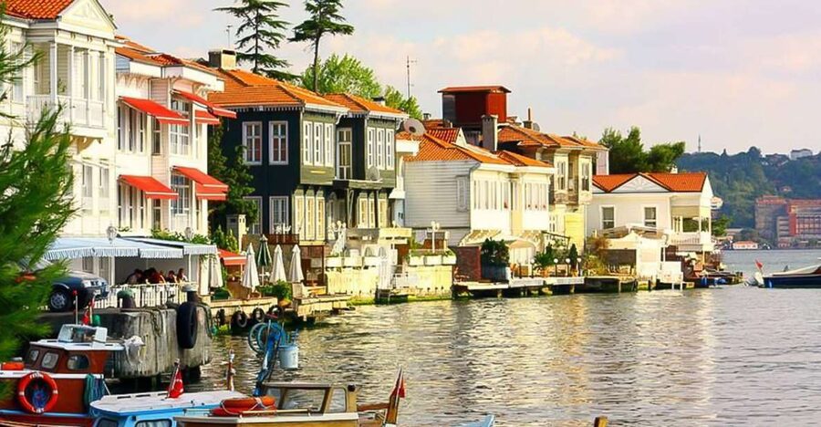 From Istanbul: Full-Day Princes Island Tour with Lunch - Key points at a glance