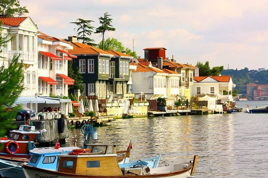 From Istanbul: Full-Day Princes Island Tour with Lunch - Why Büyükada makes a good escape from Istanbul