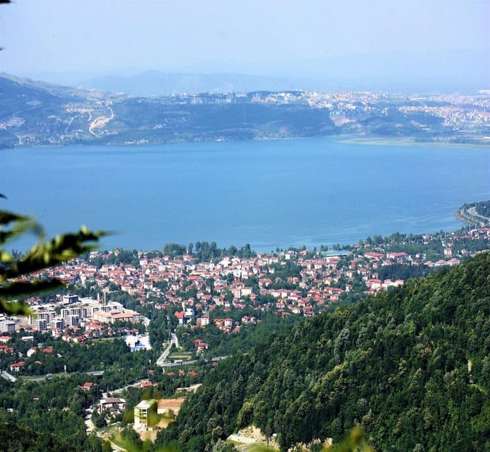 From Istanbul: Sapanca & Maşukiye Full-Day Tour with Lunch - Lakefront time for walking, tea, and a slower hour