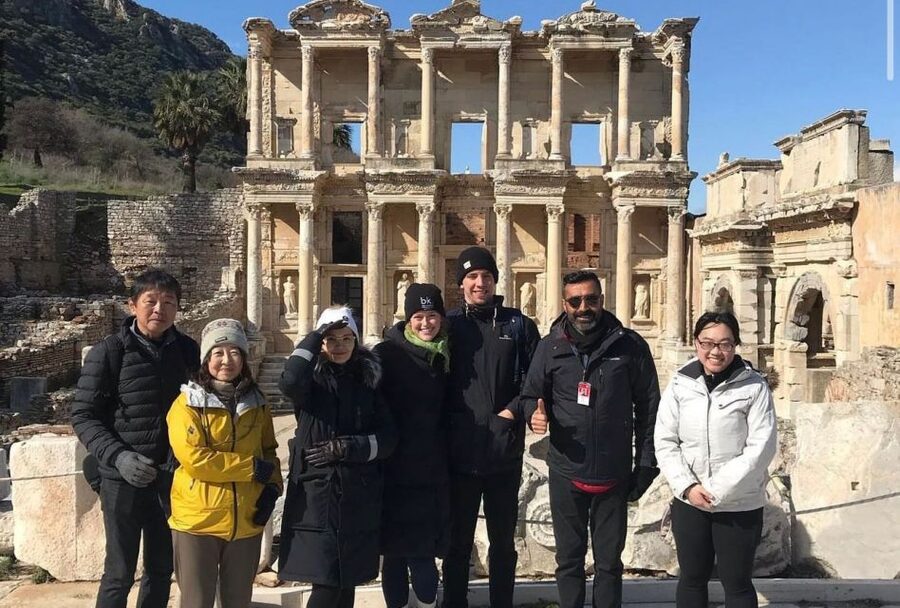 From Izmir: Full-Day Ephesus Tour with Lunch - What the guides add to the day