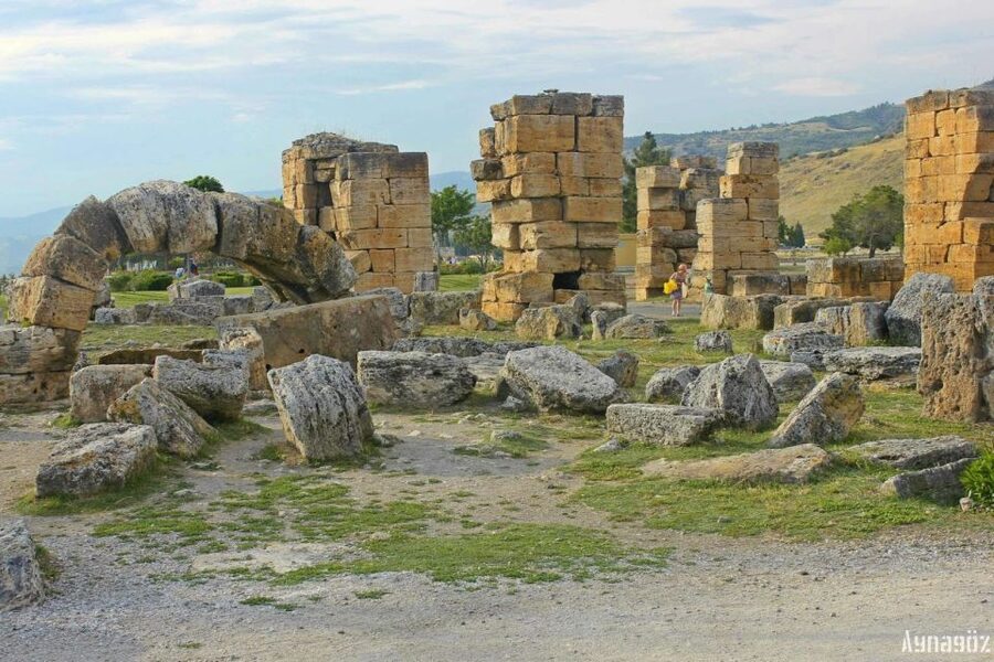 From Izmir: Pamukkale Guided Tour with Lunch - Lunch at a local restaurant