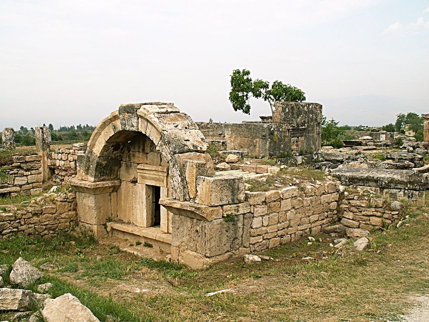 From Kusadasi and Selcuk: Pamukkale and Hiearapolis Tour - Lunch, breaks, and the possible shopping stop