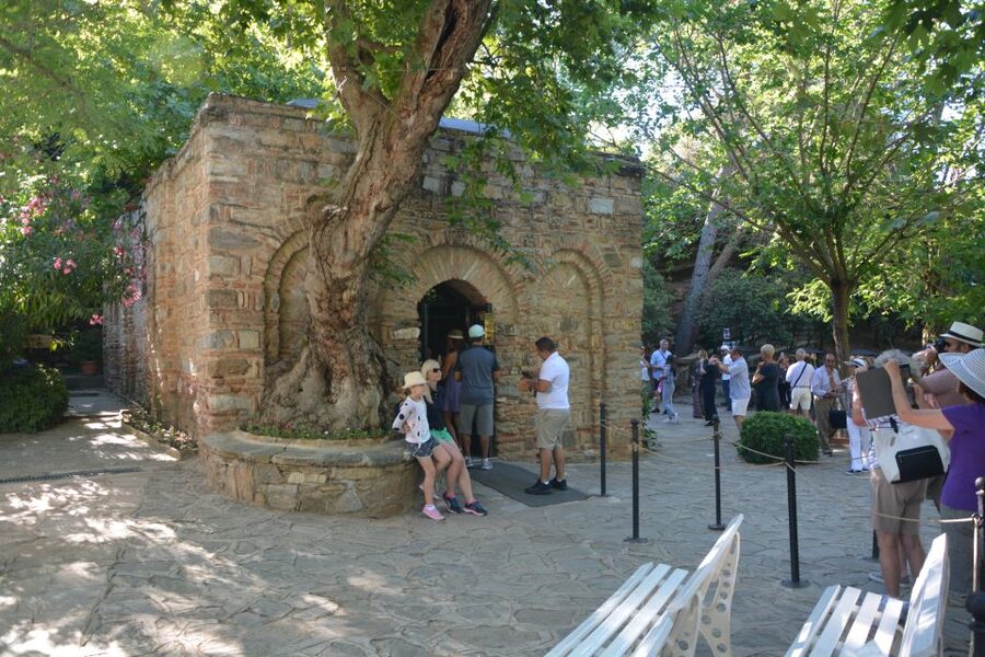 From Kusadasi: Ephesus Private Guided Tour - What the $79 price really covers