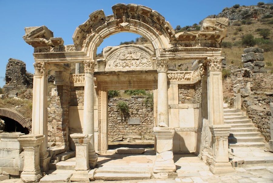 From Kusadasi/Selcuk: Highlights of Ephesus Small Group Tour - Sirince, fruit wine, and a busy village