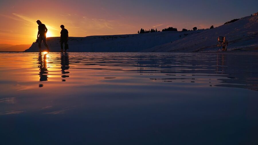 From Marmaris: Pamukkale Evening Tour with Transfer & Dinner - Why the Afternoon Timing Works