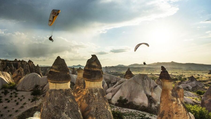 From Urgüp/Göreme: Cappadocia Tandem Paragliding & Transfer - From your hotel lobby to the launch site
