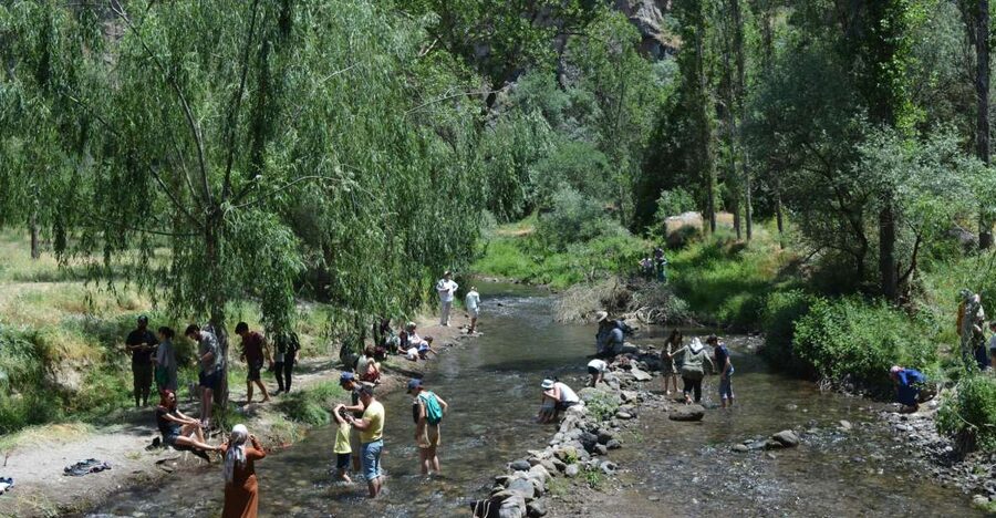 Full Day Cappadocia Green Tour - Walking beside the Melendiz River in Ihlara Valley