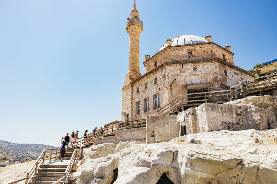 Full-Day Cappadocia Red Plus Tour - Uçhisar Castle and the optional-shopping question