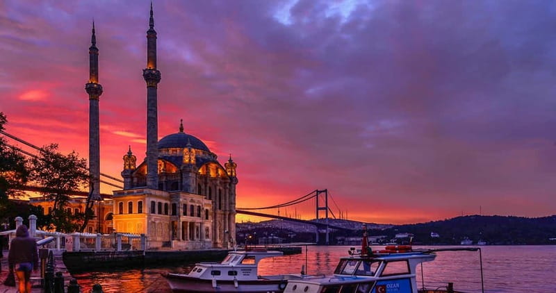 Full Day Istanbul 1, 2 or 3-Day Private City Guided Tour - Day two: spices, water, palaces, and modern Istanbul
