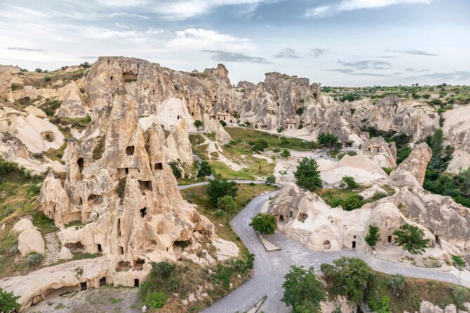 Full-Day Private Tour of Cappadocia's Highlights (Car&Guide ) - Göreme Panorama gives you the right first look