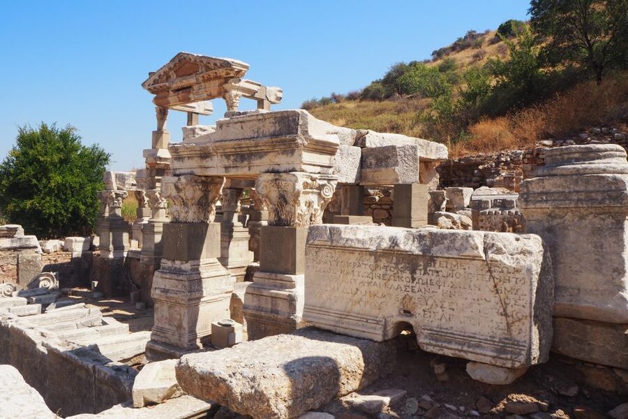 Full-Day Tour of Ancient Ruins in Ephesus from Izmir - Guide quality can make or break the pace